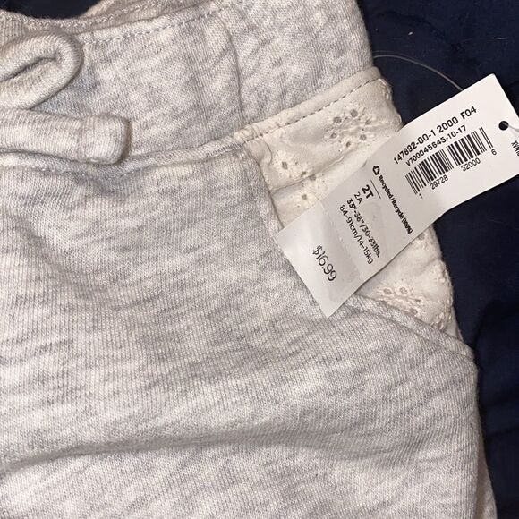 ✨2xHP✨Eyelet Trim French Terry Joggers✨ - Picture 2 of 4